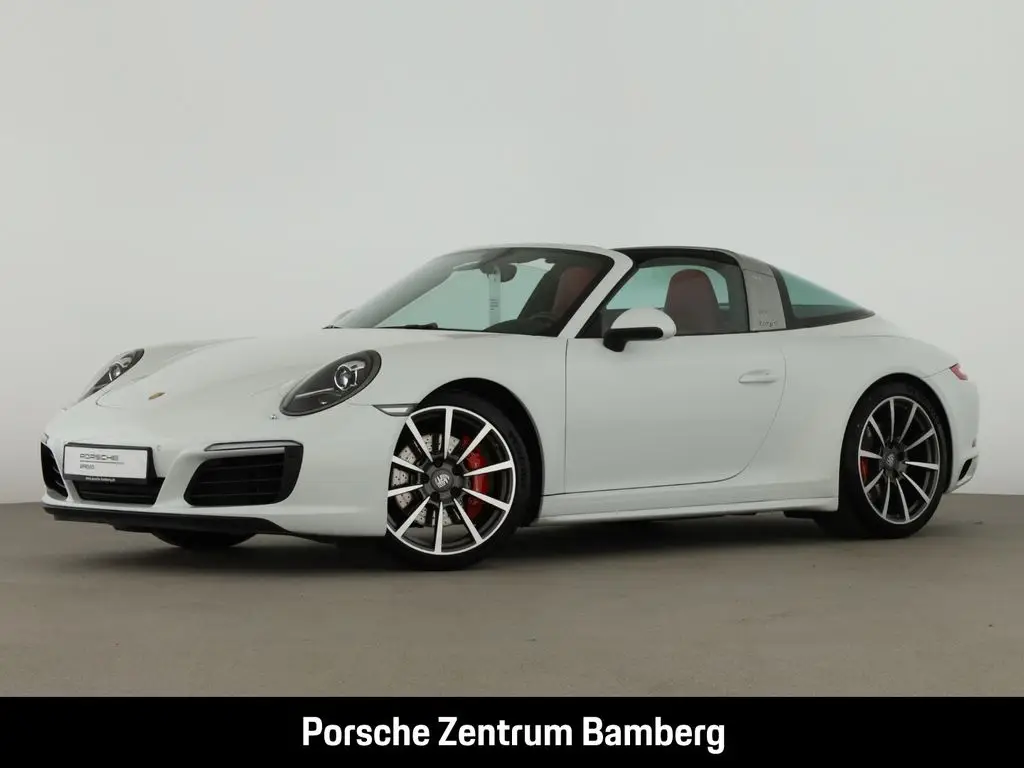 Photo 1 : Porsche 991 2016 Essence