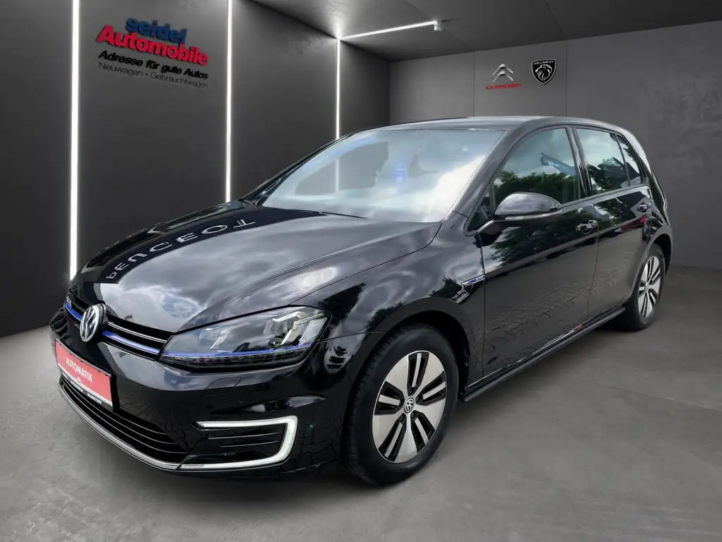 Photo 1 : Volkswagen Golf 2016 Hybrid