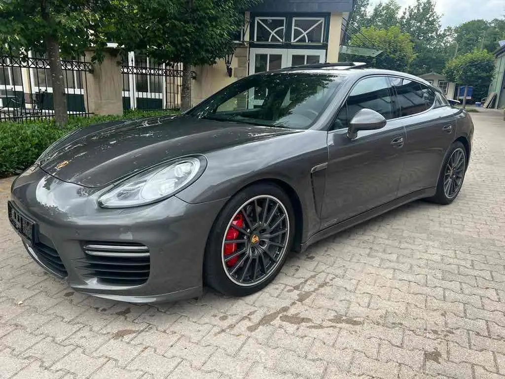 Photo 1 : Porsche Panamera 2017 Essence