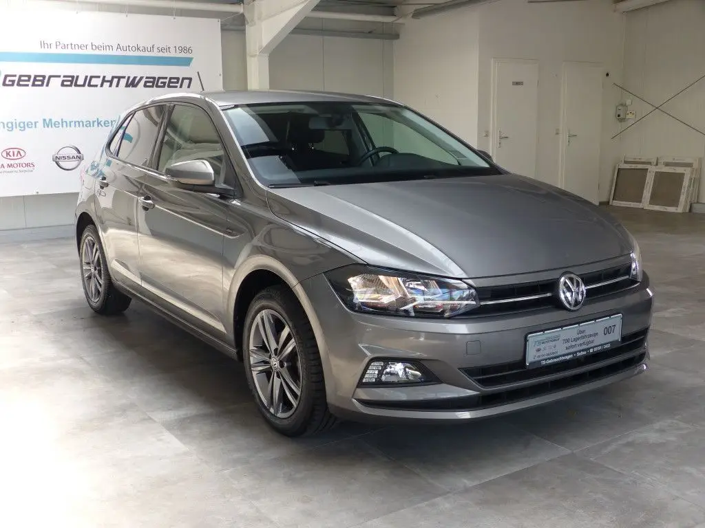 Photo 1 : Volkswagen Polo 2018 Petrol