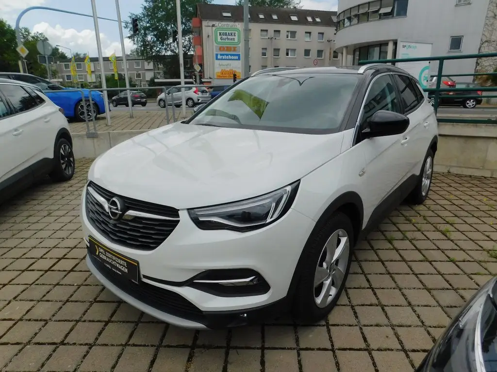 Photo 1 : Opel Grandland 2020 Essence