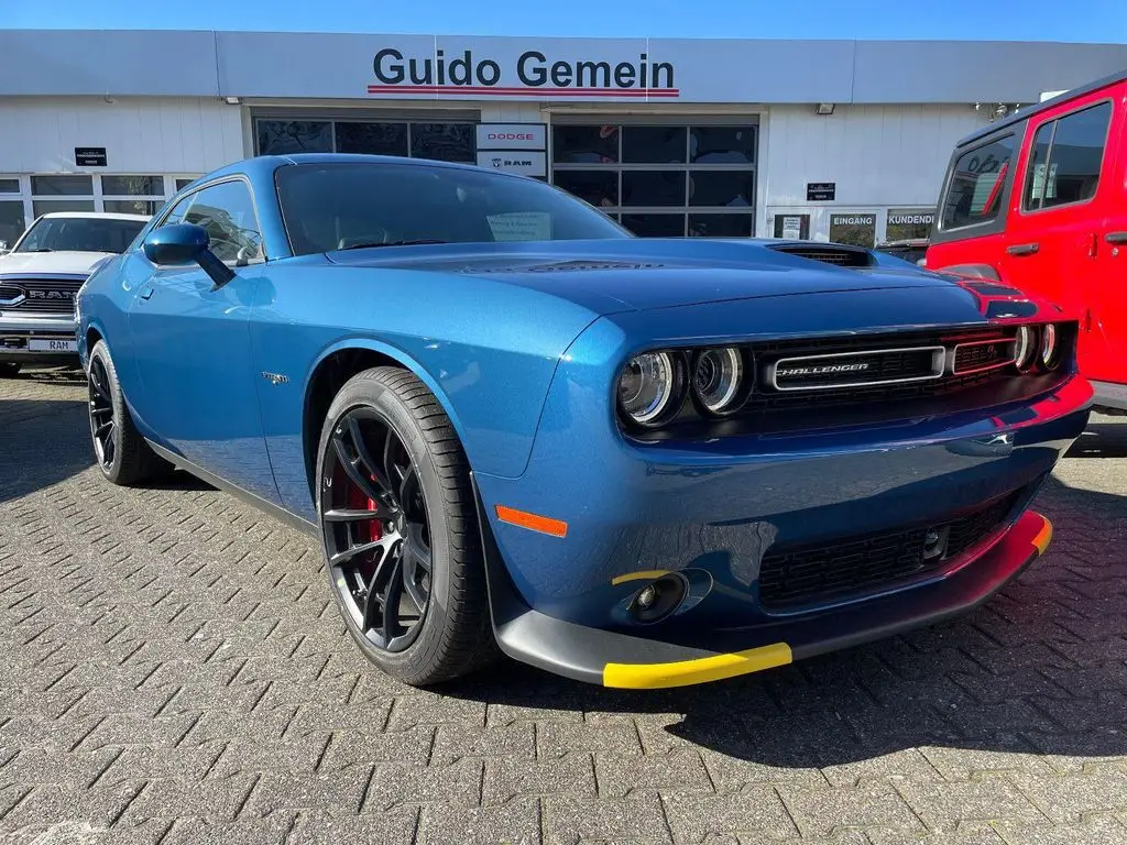 Photo 1 : Dodge Challenger 2023 Petrol