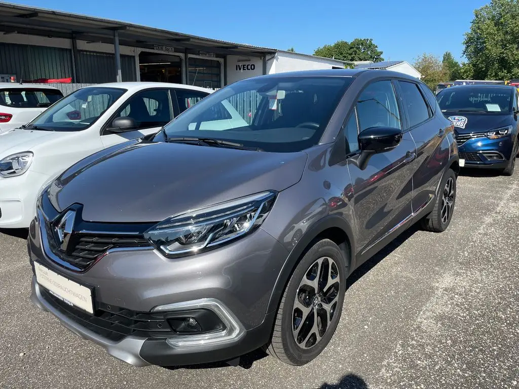 Photo 1 : Renault Captur 2019 Essence