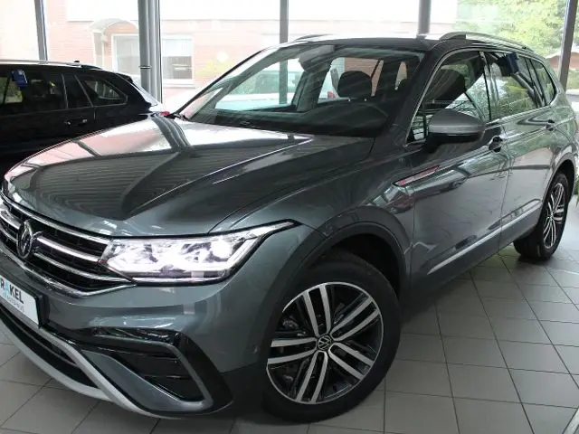 Photo 1 : Volkswagen Tiguan 2022 Petrol