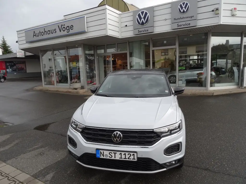 Photo 1 : Volkswagen T-roc 2021 Petrol