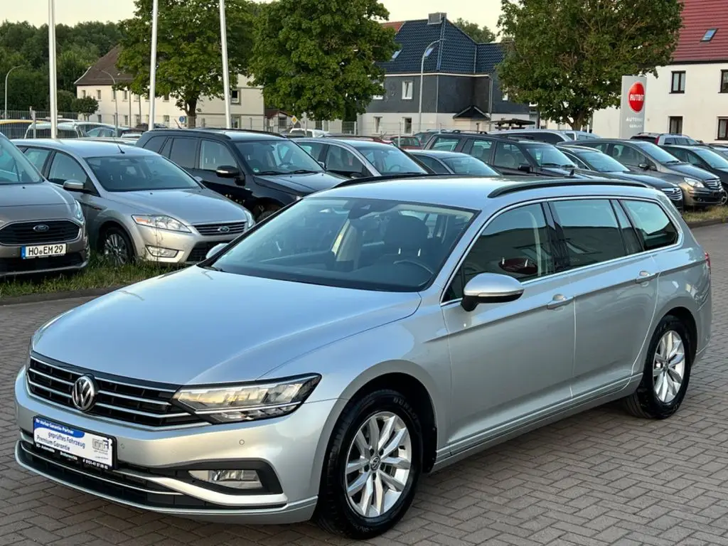 Photo 1 : Volkswagen Passat 2020 Diesel