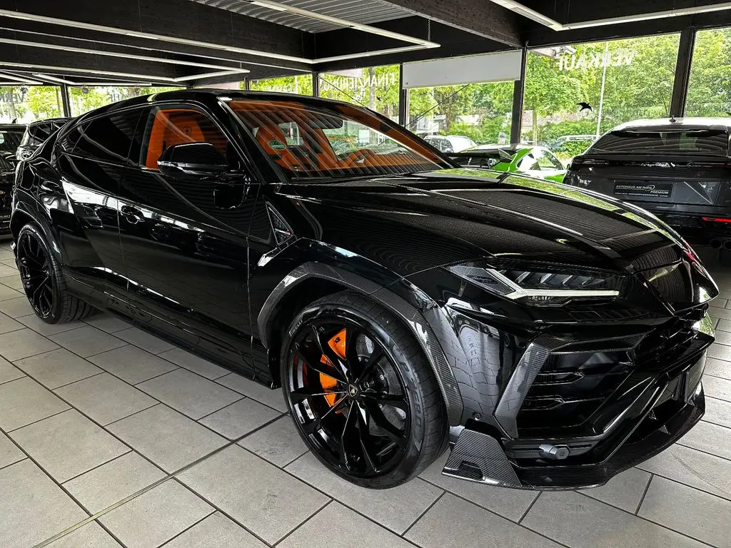 Photo 1 : Lamborghini Urus 2020 Essence