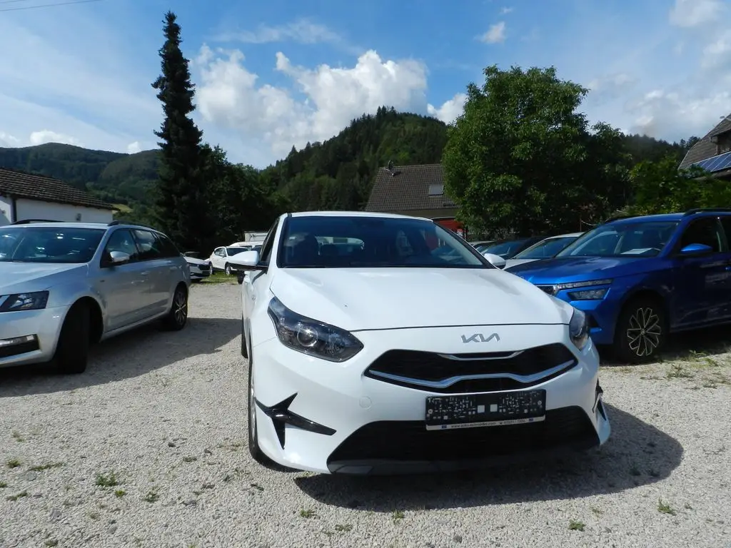 Photo 1 : Kia Ceed 2022 Petrol