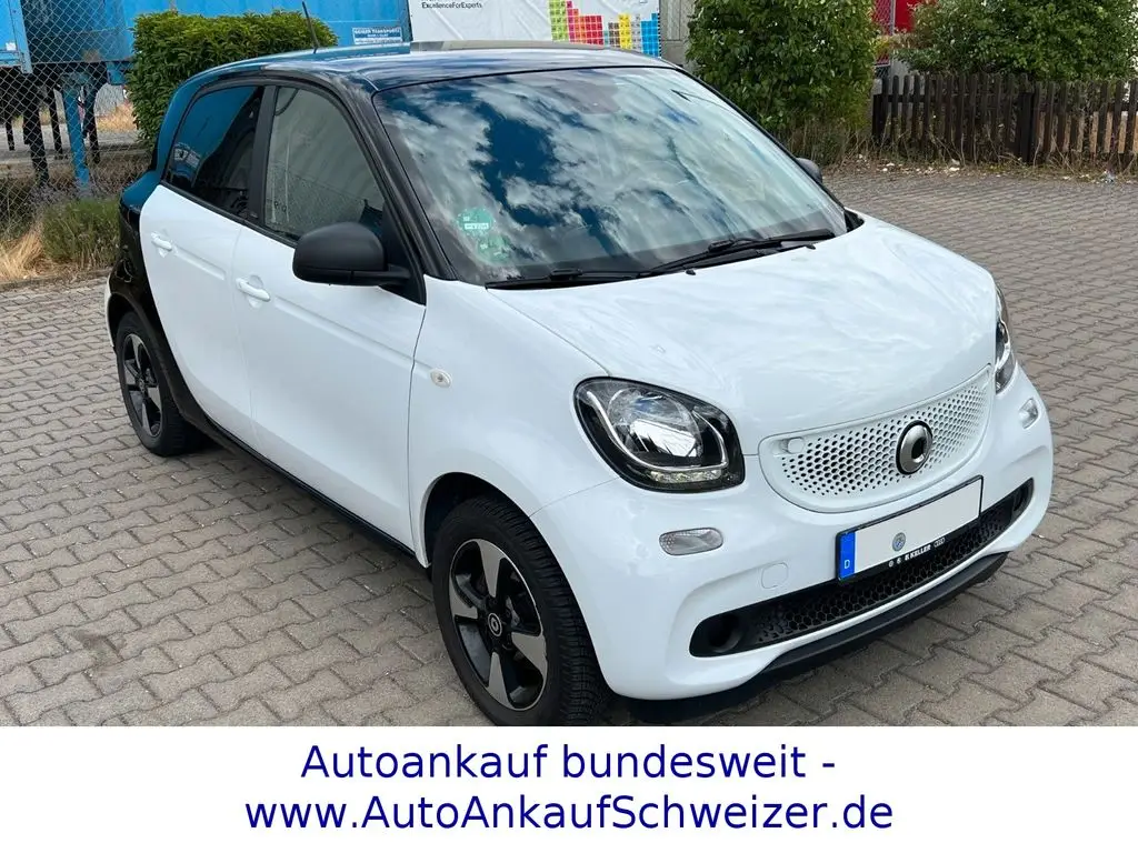 Photo 1 : Smart Forfour 2018 Petrol