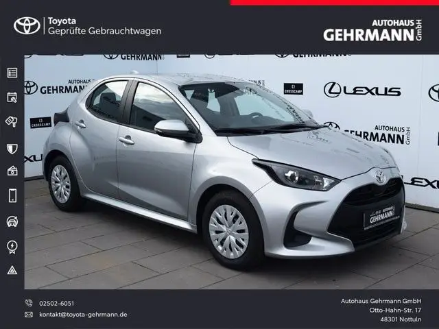 Photo 1 : Toyota Yaris 2023 Petrol