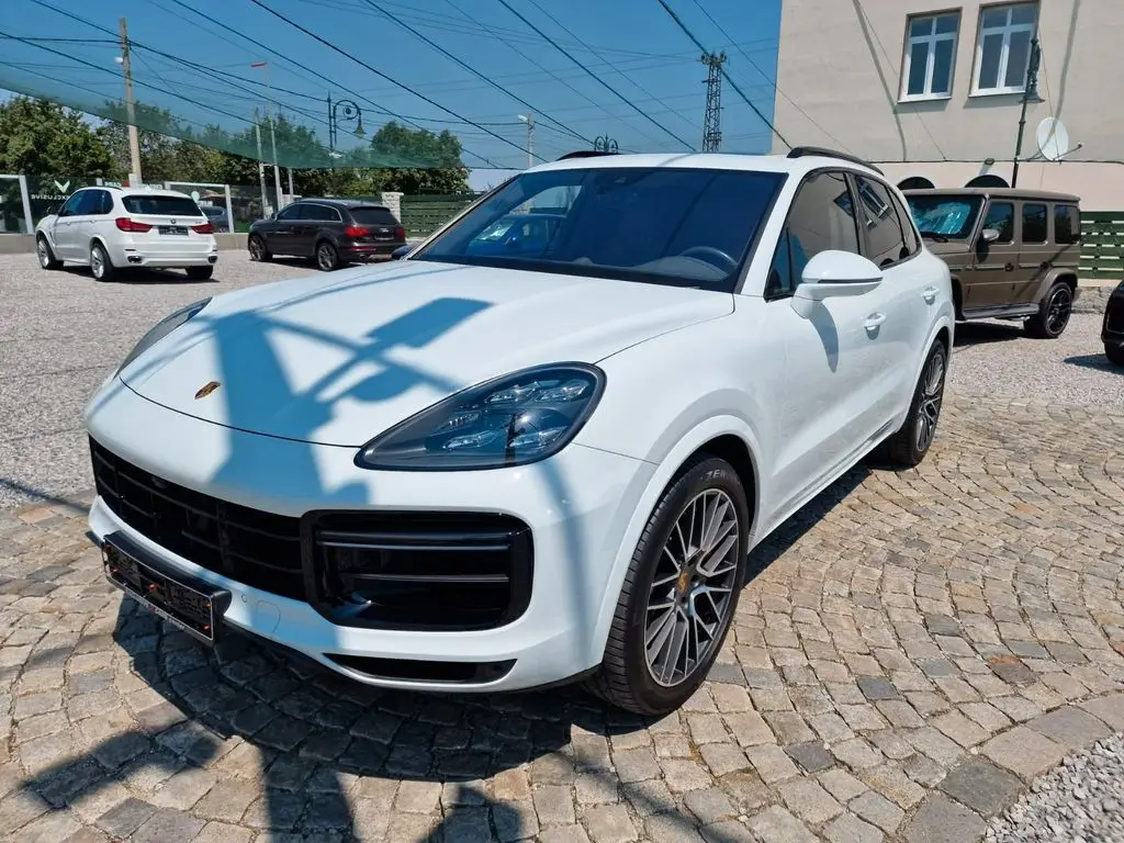 Photo 1 : Porsche Cayenne 2018 Petrol