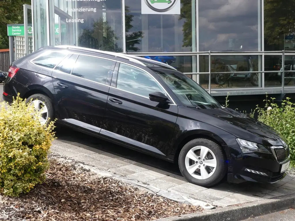 Photo 1 : Skoda Superb 2022 Diesel