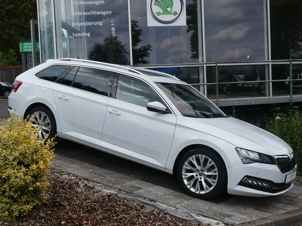 Photo 1 : Skoda Superb 2022 Diesel