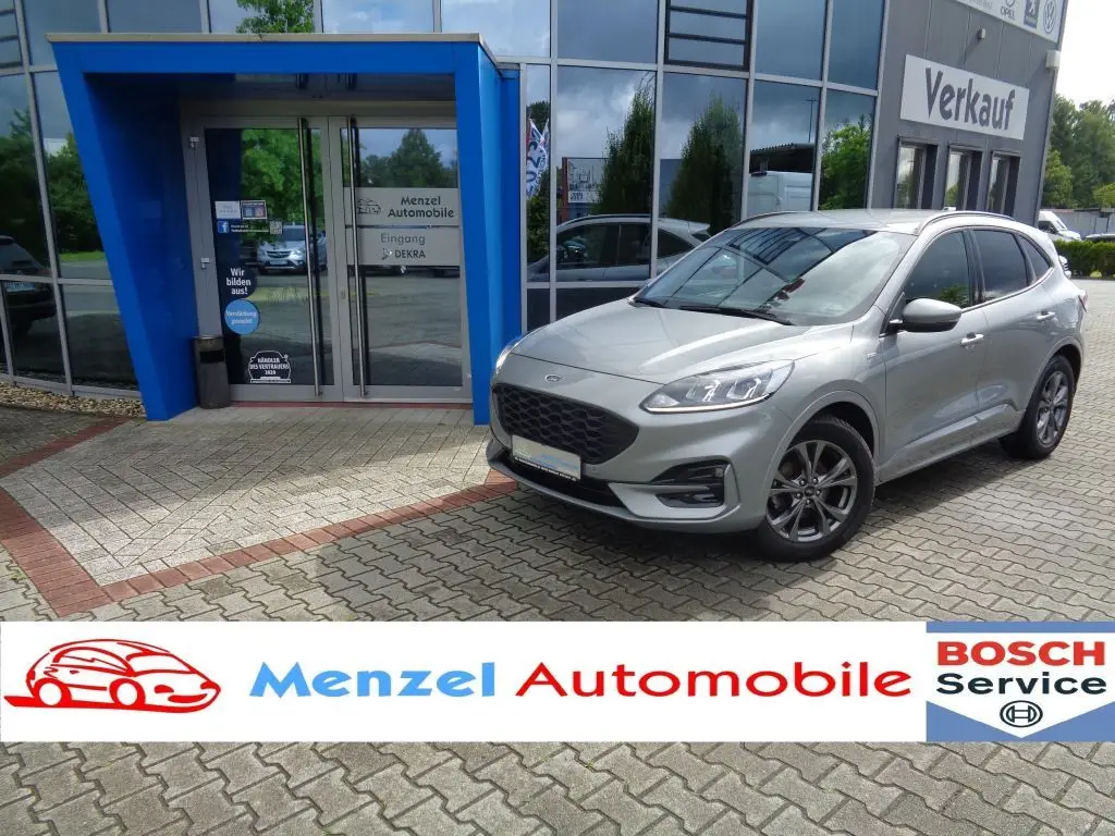 Photo 1 : Ford Kuga 2021 Essence