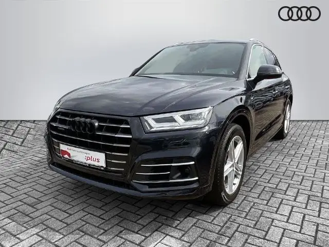 Photo 1 : Audi Q5 2020 Hybrid