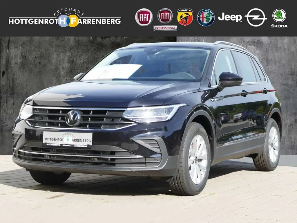 Photo 1 : Volkswagen Tiguan 2024 Essence