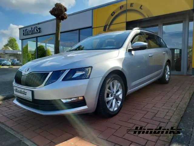 Photo 1 : Skoda Octavia 2018 Essence