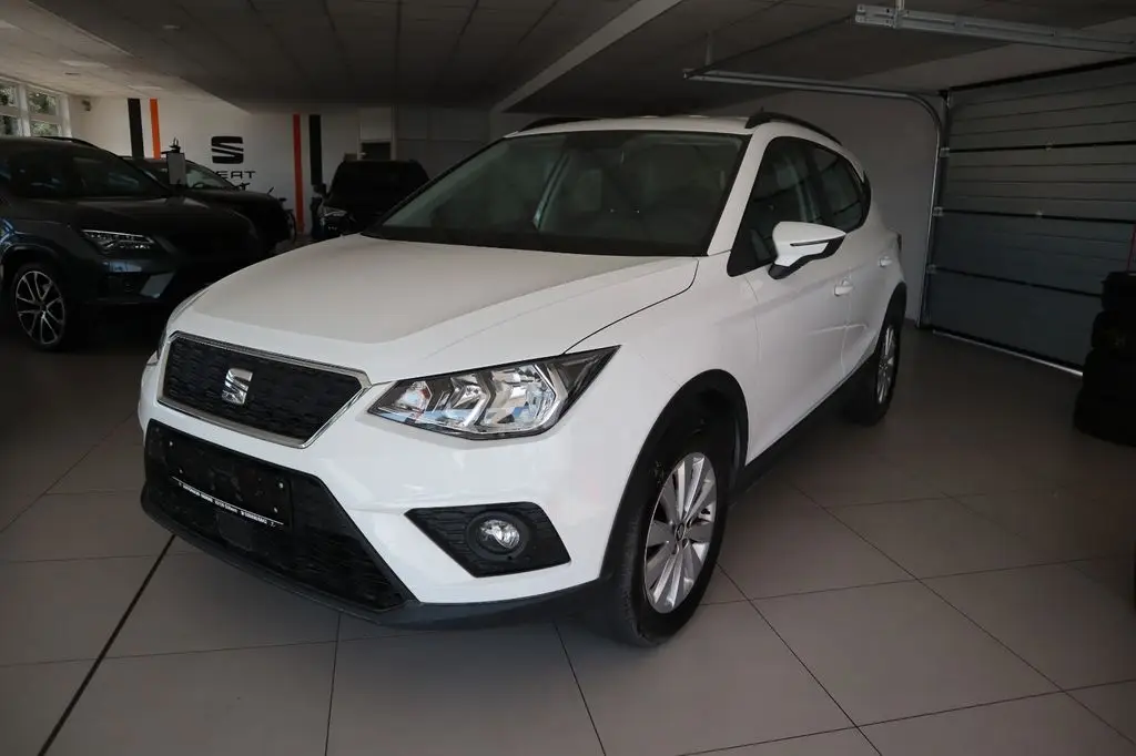 Photo 1 : Seat Arona 2020 Petrol