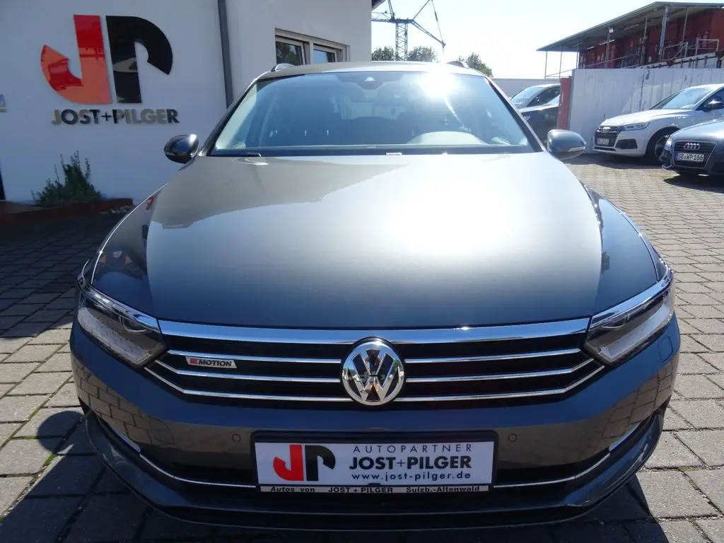 Photo 1 : Volkswagen Passat 2015 Diesel