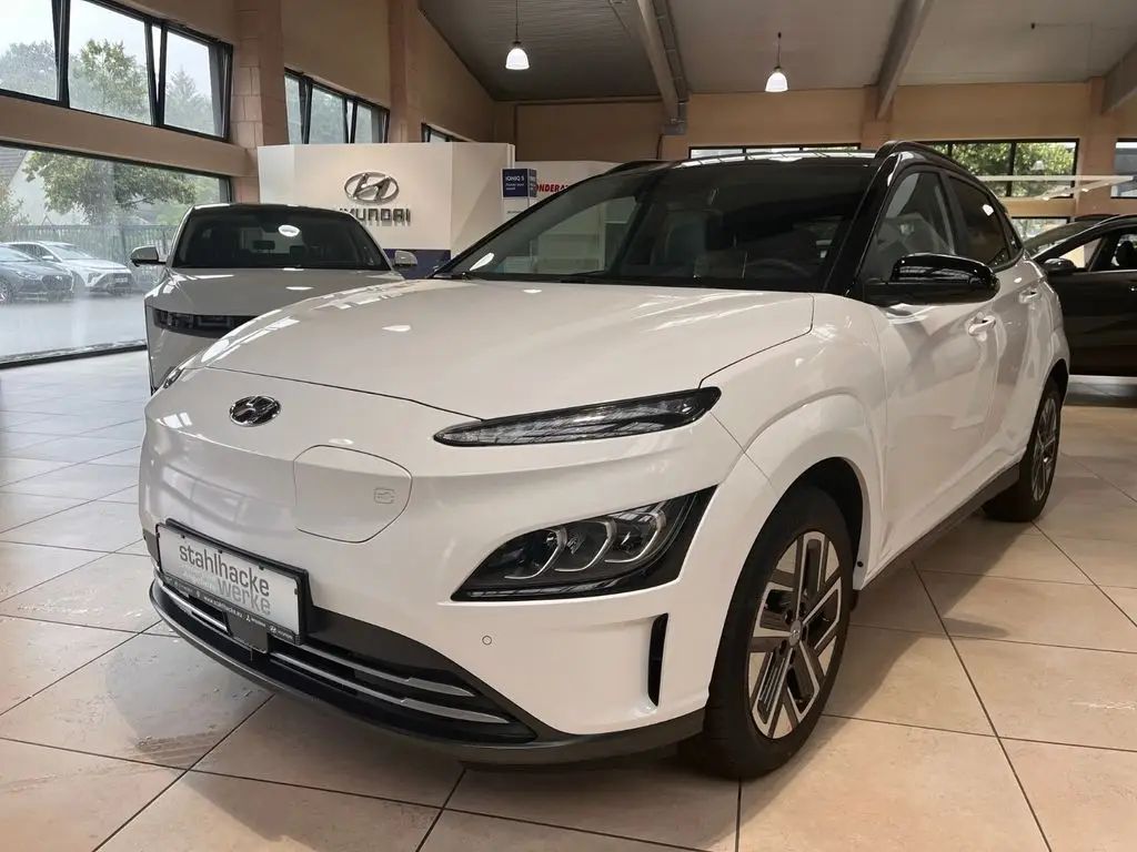 Photo 1 : Hyundai Kona 2023 Non renseigné