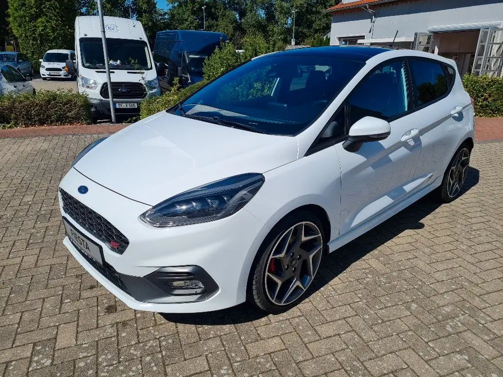 Photo 1 : Ford Fiesta 2021 Essence