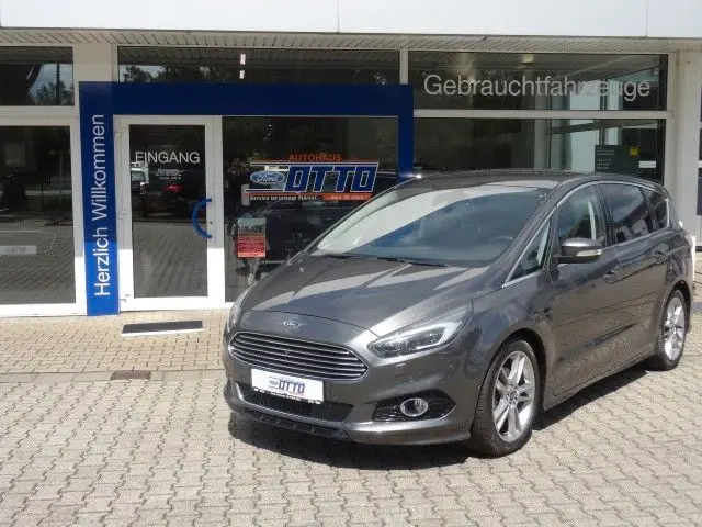 Photo 1 : Ford S-max 2017 Essence