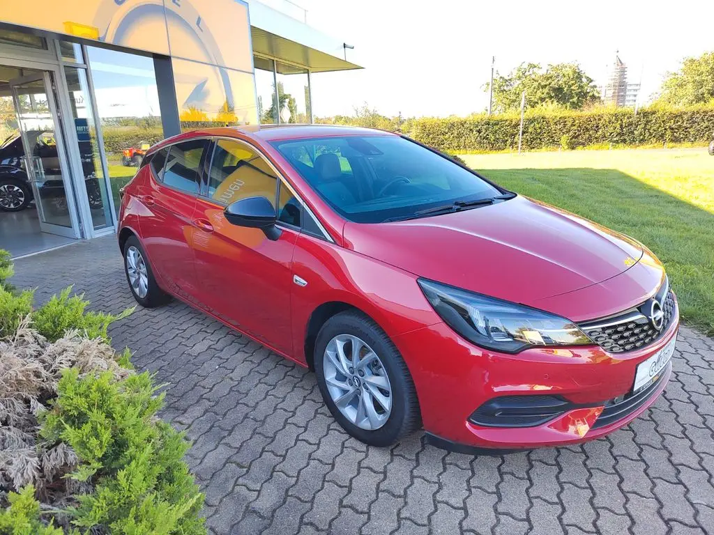 Photo 1 : Opel Astra 2021 Essence