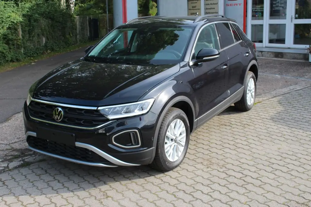 Photo 1 : Volkswagen T-roc 2023 Petrol