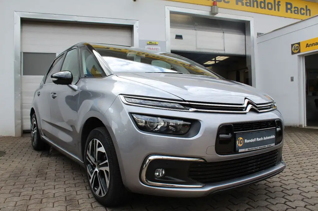 Photo 1 : Citroen C4 2019 Petrol