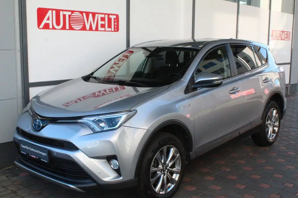 Photo 1 : Toyota Rav4 2017 Hybrid