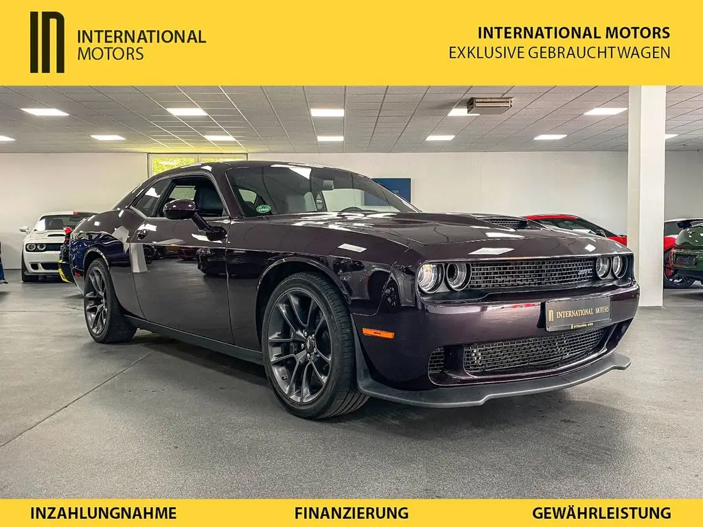 Photo 1 : Dodge Challenger 2021 Essence