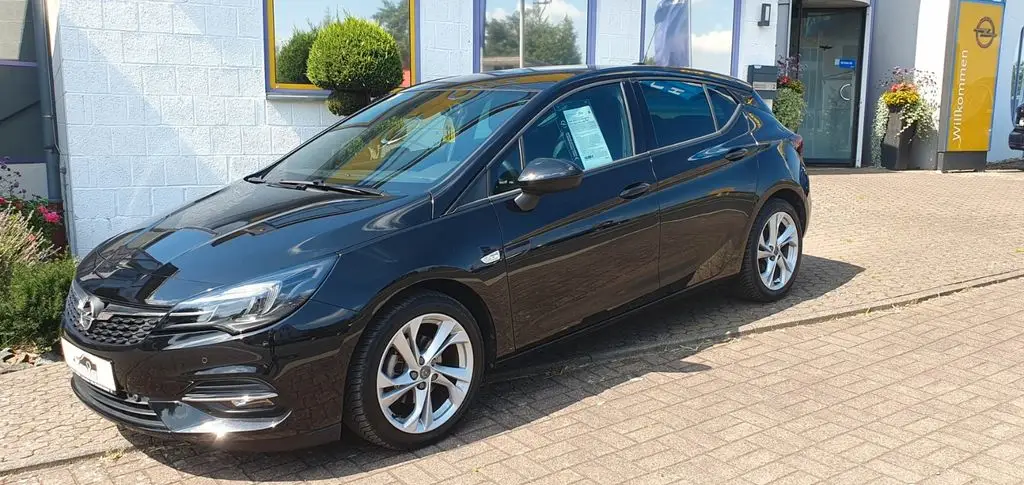 Photo 1 : Opel Astra 2021 Essence