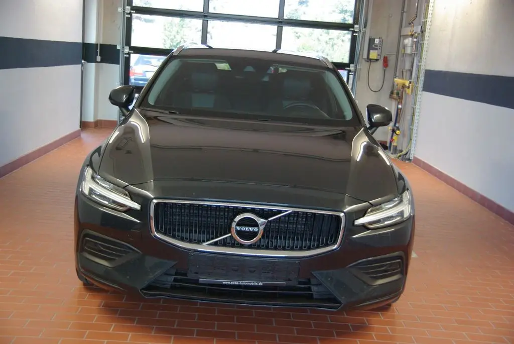 Photo 1 : Volvo V60 2019 Diesel