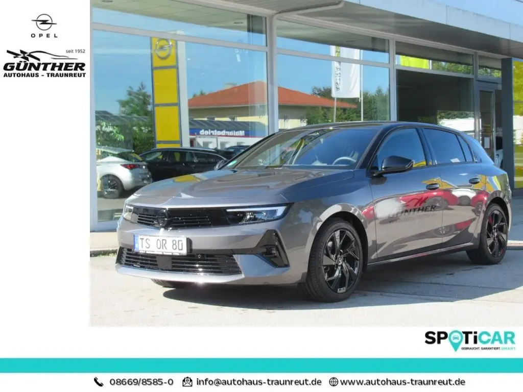 Photo 1 : Opel Astra 2023 Petrol