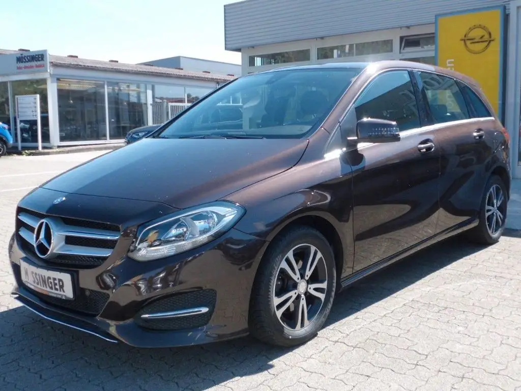 Photo 1 : Mercedes-benz Classe B 2015 Petrol