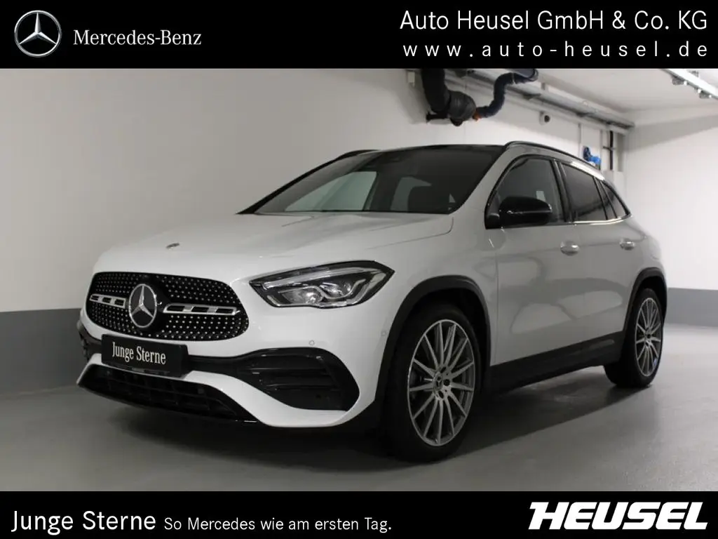 Photo 1 : Mercedes-benz Classe Gla 2021 Petrol