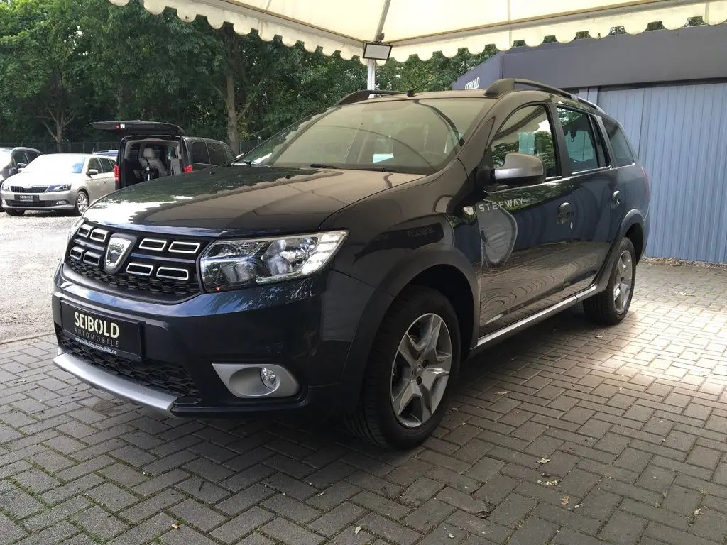 Photo 1 : Dacia Logan 2018 Petrol