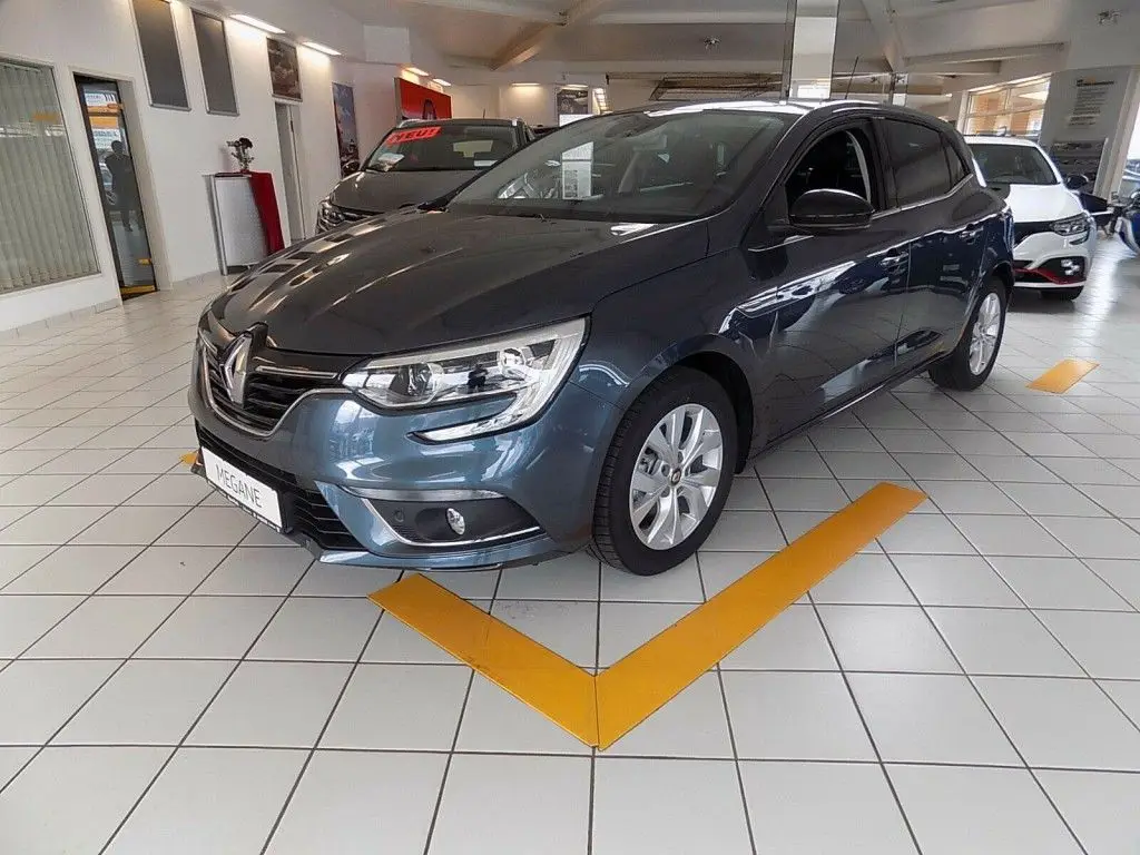 Photo 1 : Renault Megane 2019 Essence