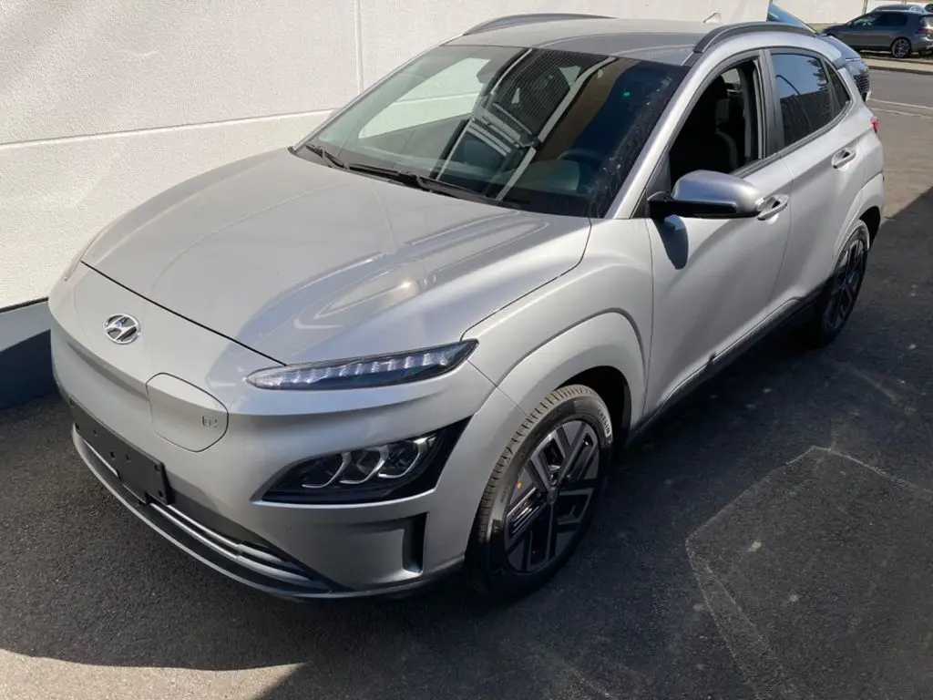 Photo 1 : Hyundai Kona 2023 Non renseigné