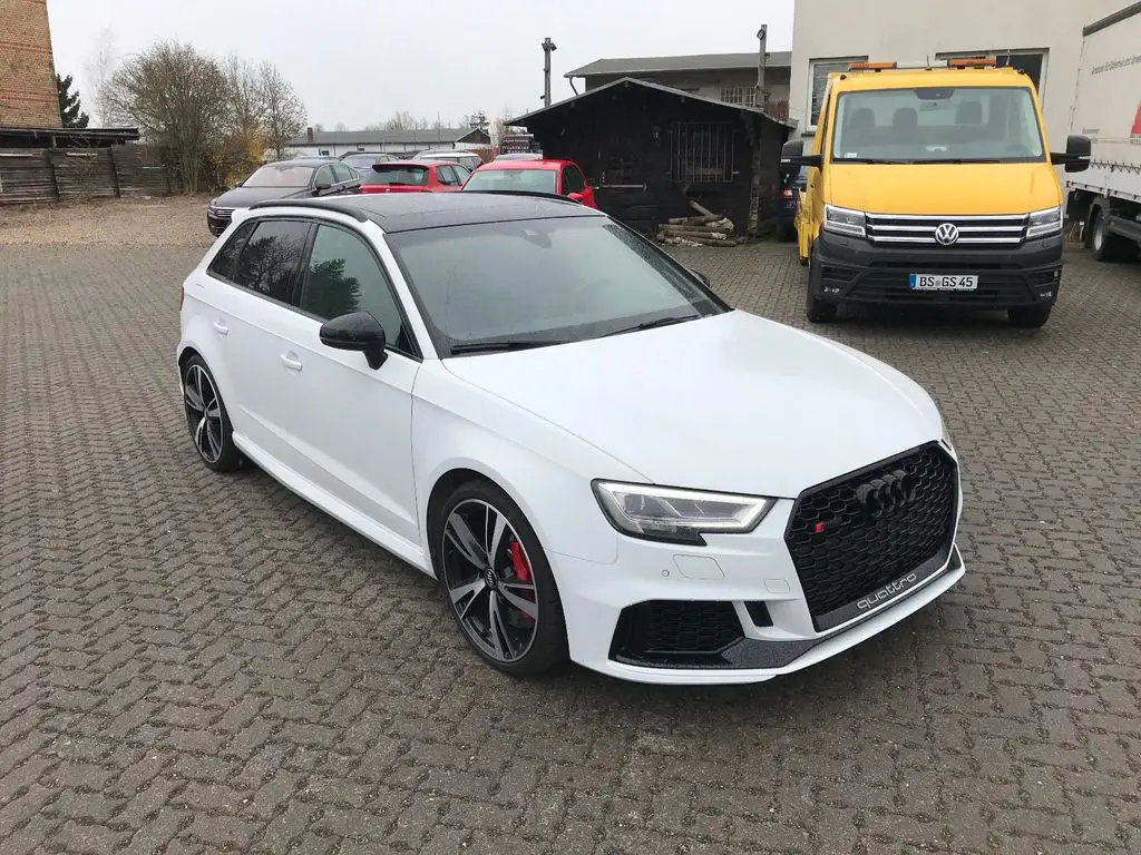 Photo 1 : Audi Rs3 2019 Essence