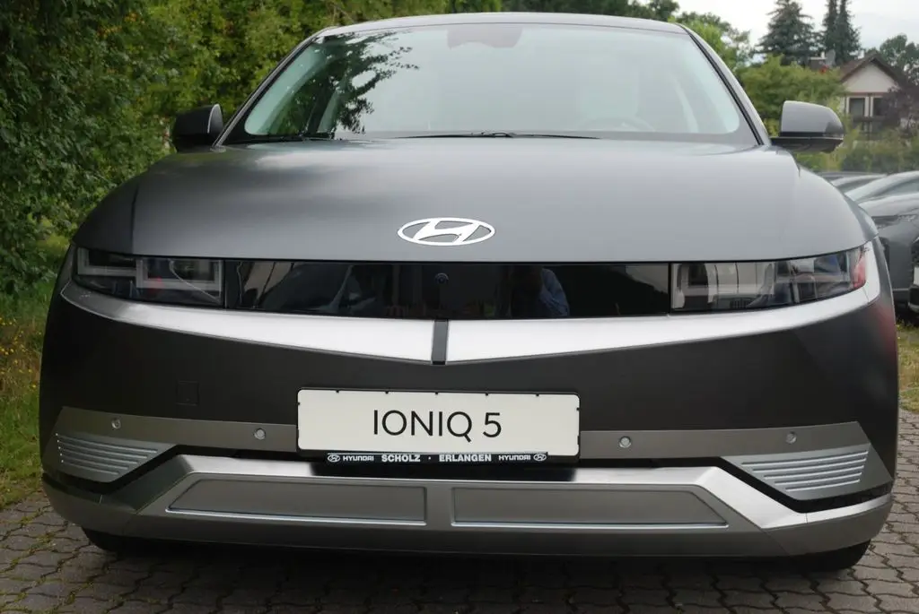 Photo 1 : Hyundai Ioniq 2024 Non renseigné