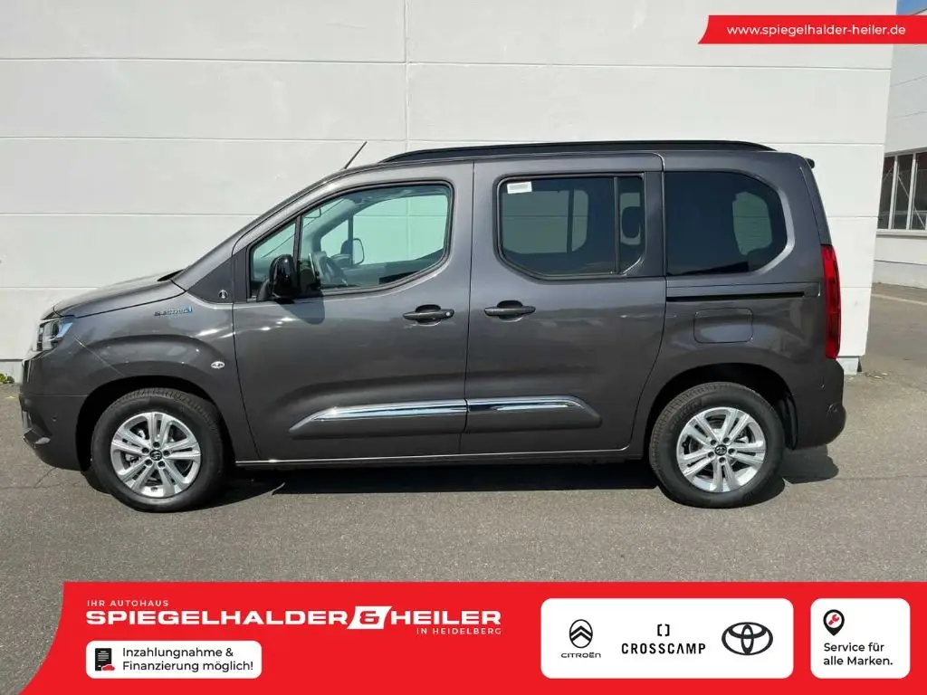 Photo 1 : Toyota Proace 2024 Non renseigné