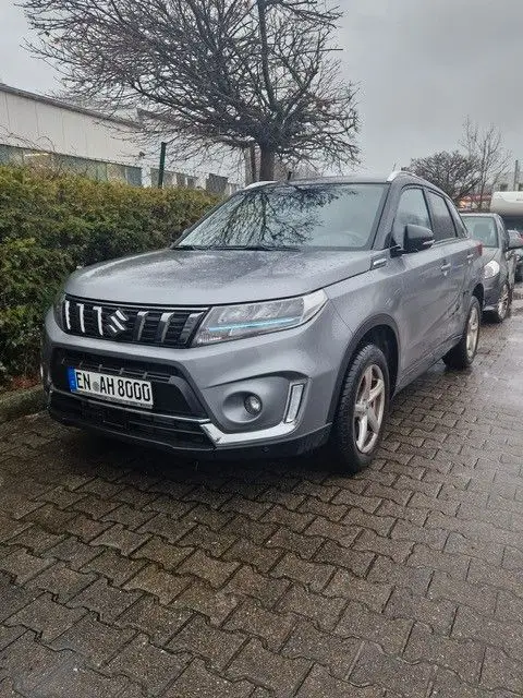 Photo 1 : Suzuki Vitara 2023 Petrol