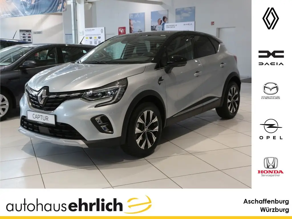 Photo 1 : Renault Captur 2023 Essence