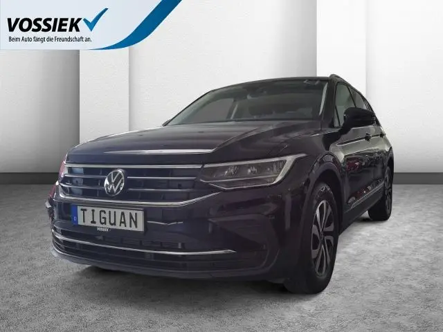 Photo 1 : Volkswagen Tiguan 2023 Essence