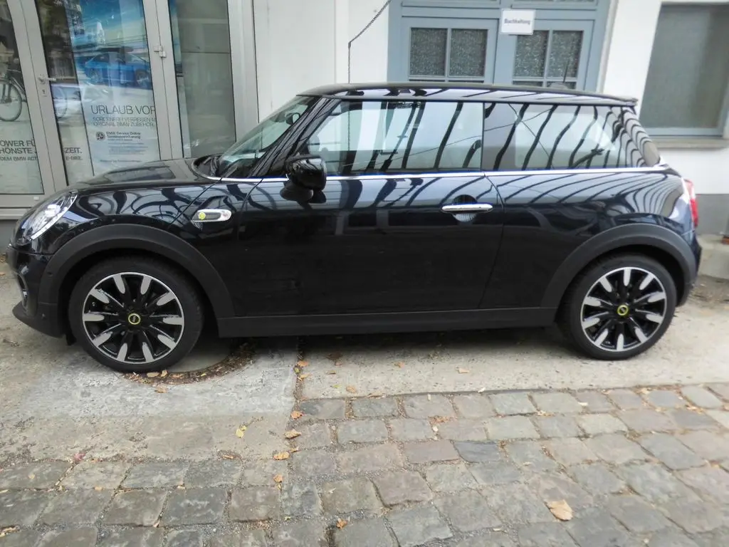 Photo 1 : Mini Cooper 2020 Non renseigné