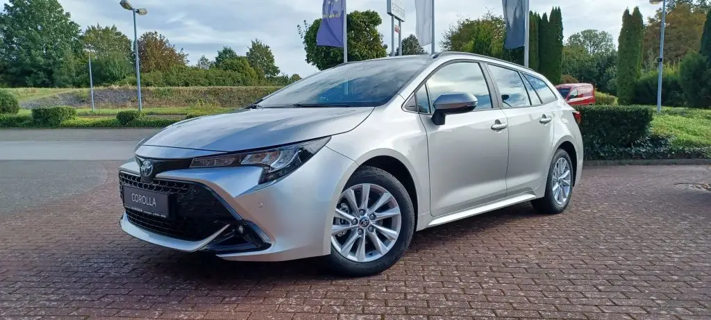 Photo 1 : Toyota Corolla 2023 Hybrid