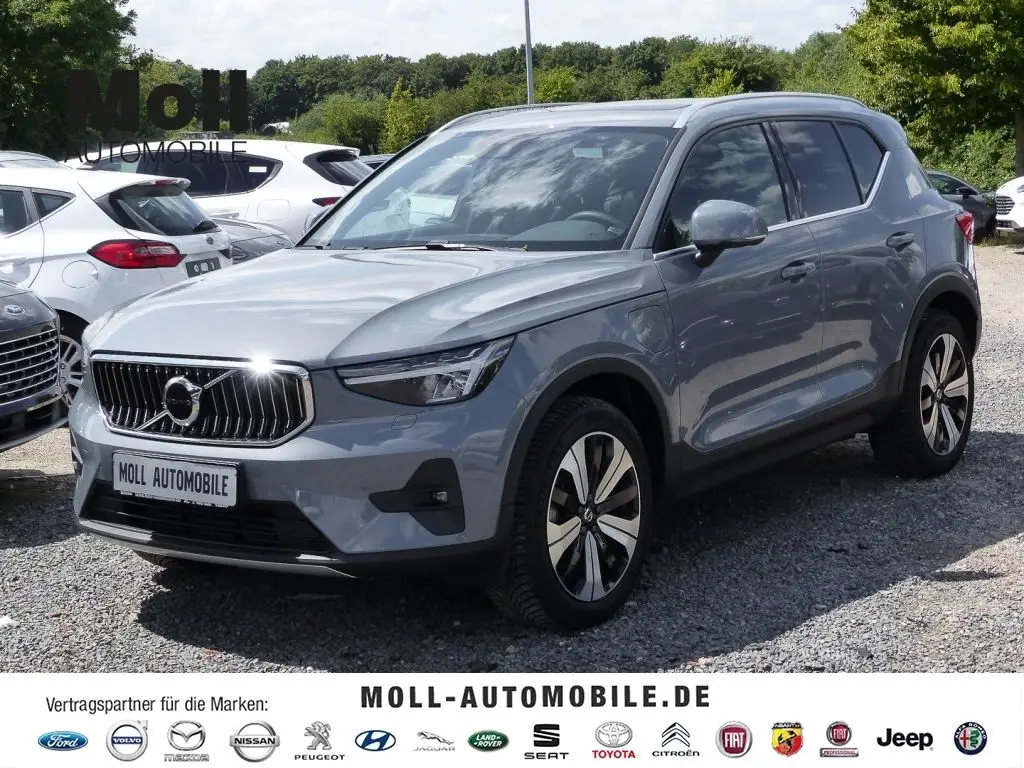 Photo 1 : Volvo Xc40 2022 Hybride