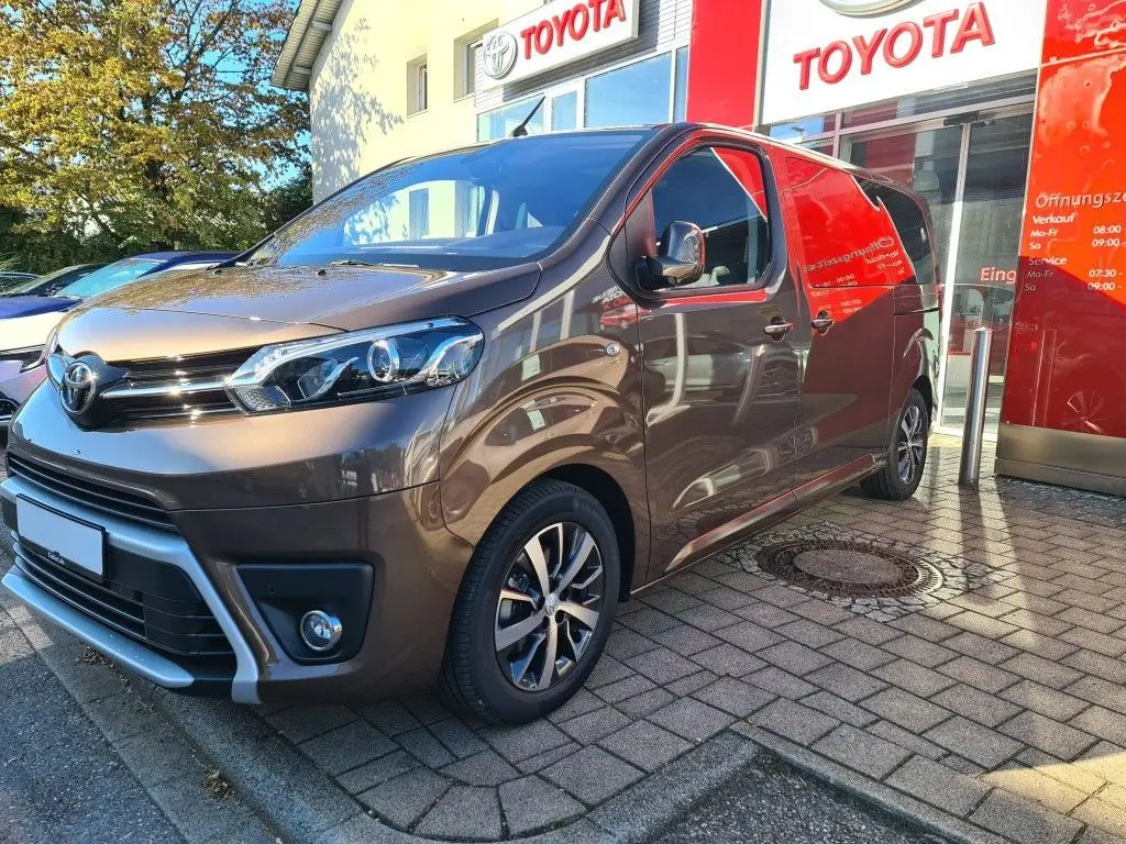 Photo 1 : Toyota Proace 2023 Diesel