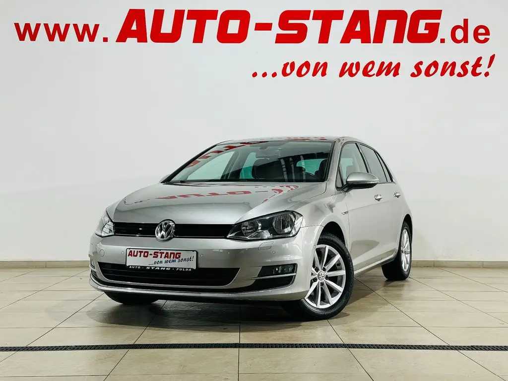 Photo 1 : Volkswagen Golf 2015 Petrol